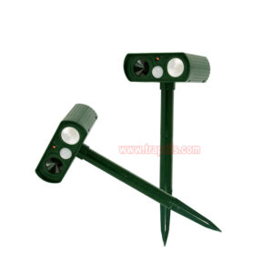 Garden LED Infrared Solar Mouse Dog Repellent with PIR Sensor Ultrasonic Animal Repeller - Image 2