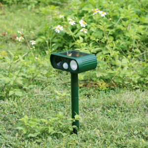 Garden LED Infrared Solar Mouse Dog Repellent with PIR Sensor Ultrasonic Animal Repeller - Image 11