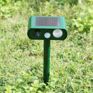 Garden LED Infrared Solar Mouse Dog Repellent with PIR Sensor Ultrasonic Animal Repeller - Image 8